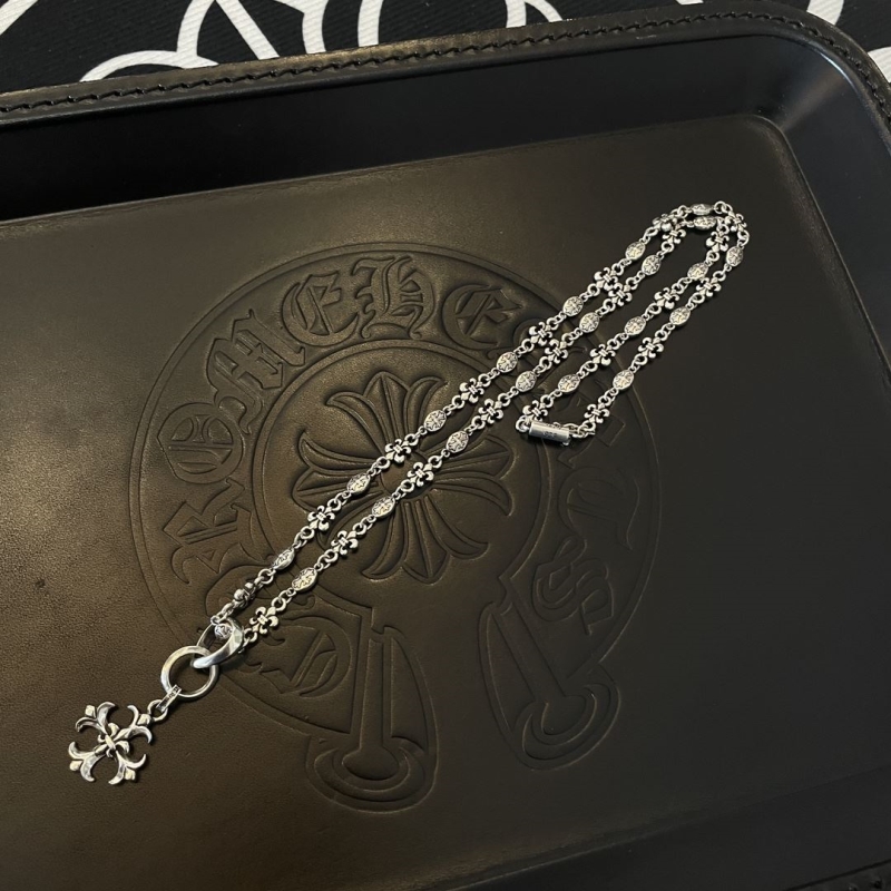 Ch**me He**ts necklaces